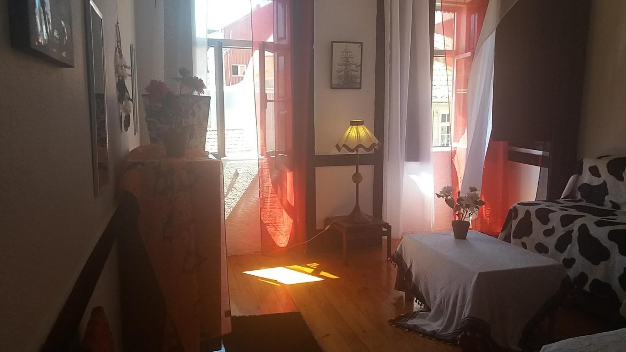 Al- Almada 4 Apartman Porto Szoba fotó